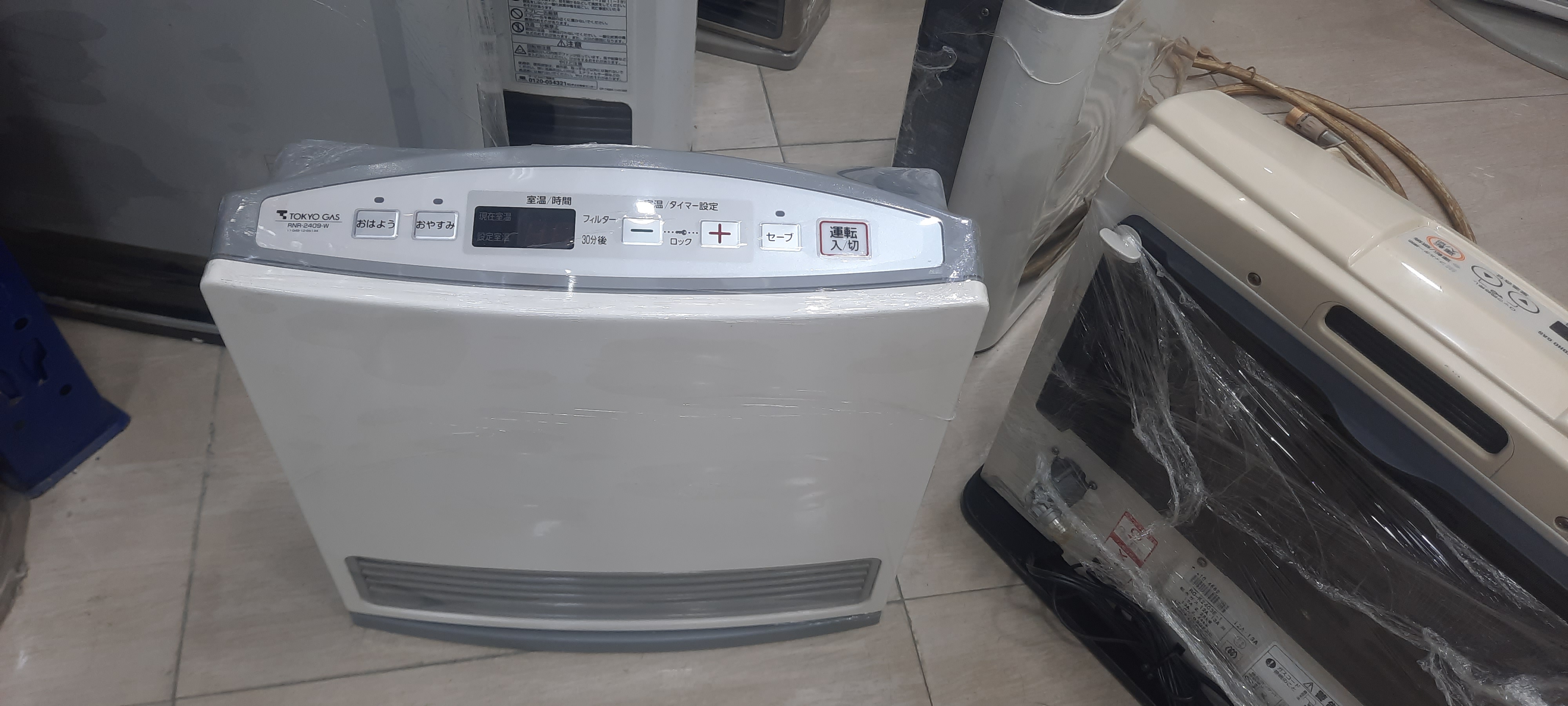 بخار گازی برقی ژاپنی 3500 وات برند توکیو مدل صفحه تخت مختص فضای 70متر